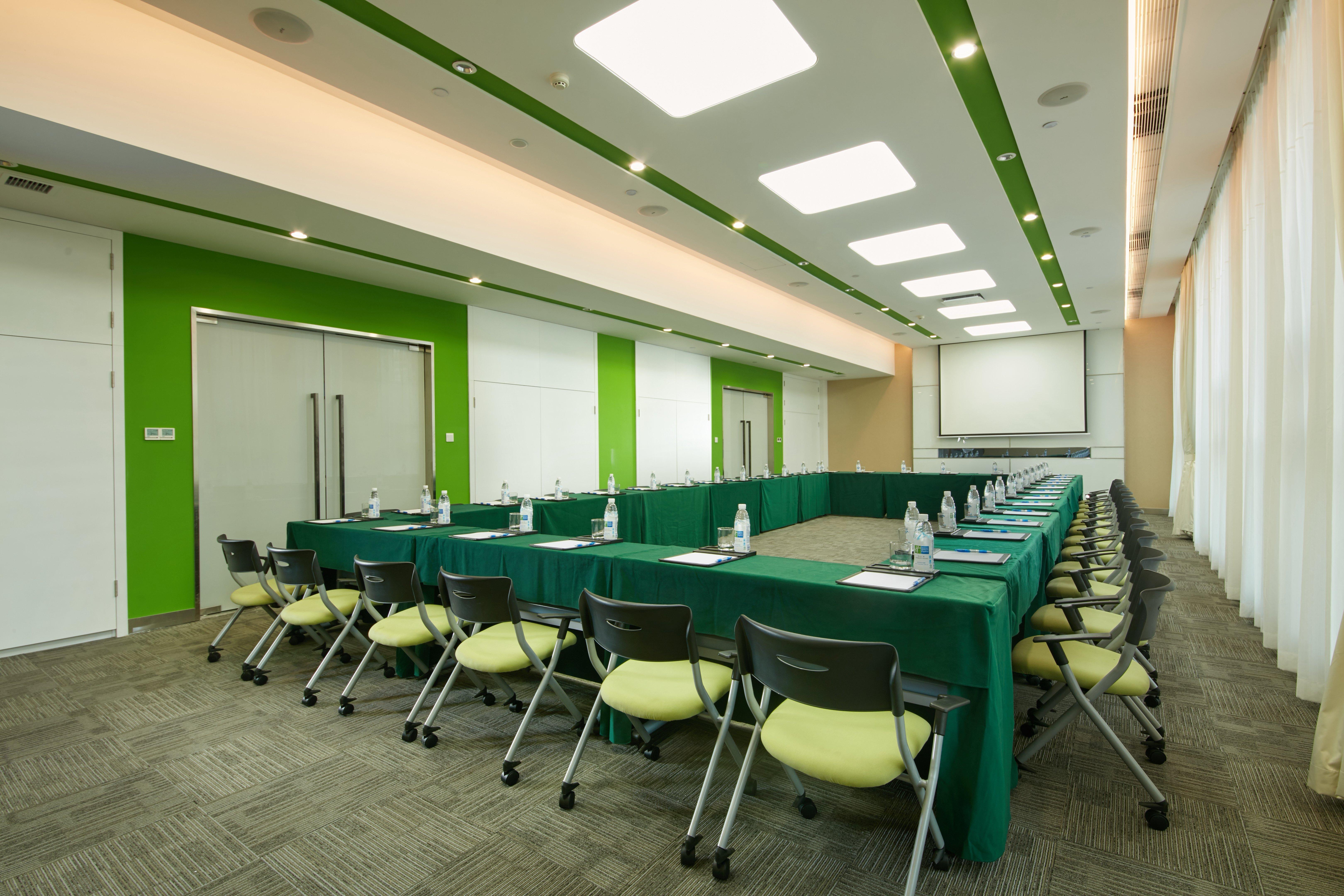 Holiday Inn Express Leshan City Square By Ihg High Speed Rail And Leshan Giant Buddha Exteriör bild